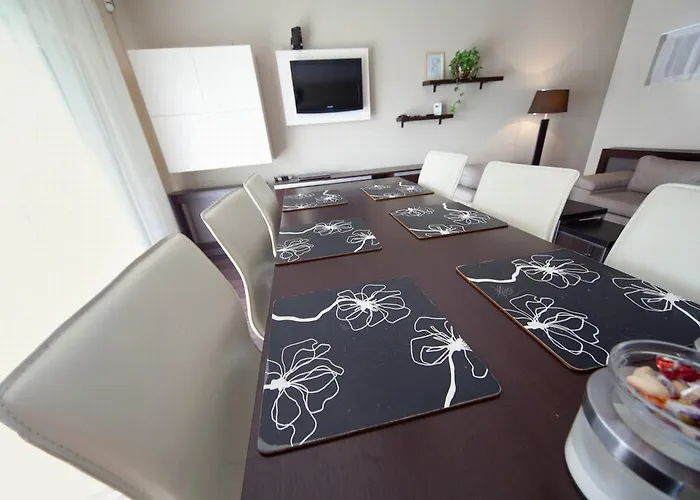 아파트 Apartament Cztery Pory Roku 비스와